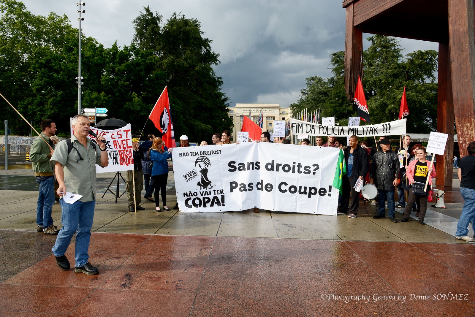 Rassemblement de solidarité avec les travailleur-se-s-en lutte et aux mouvement sociaux au Brésil-2269.jpg