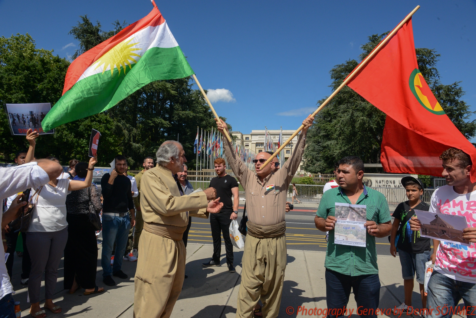 Manifestation à Genève- « Soutenons les yézidis, il y’a un grand risque de génocide »-8131.jpg