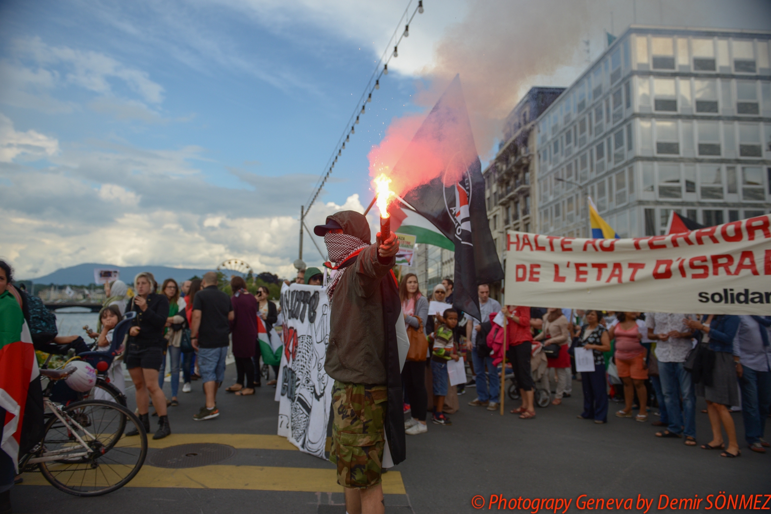 Grande manifestation pacifique à Genève en soutien au peuple Palestinien-6494.jpg