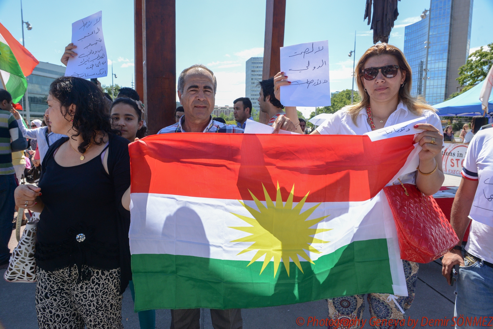 Manifestation à Genève- « Soutenons les yézidis, il y’a un grand risque de génocide »-8088.jpg