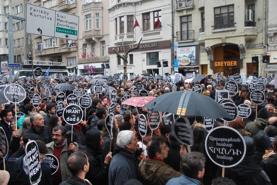 2d6c13b5-ist-19012012-hrant-dink-anma-son2.jpg