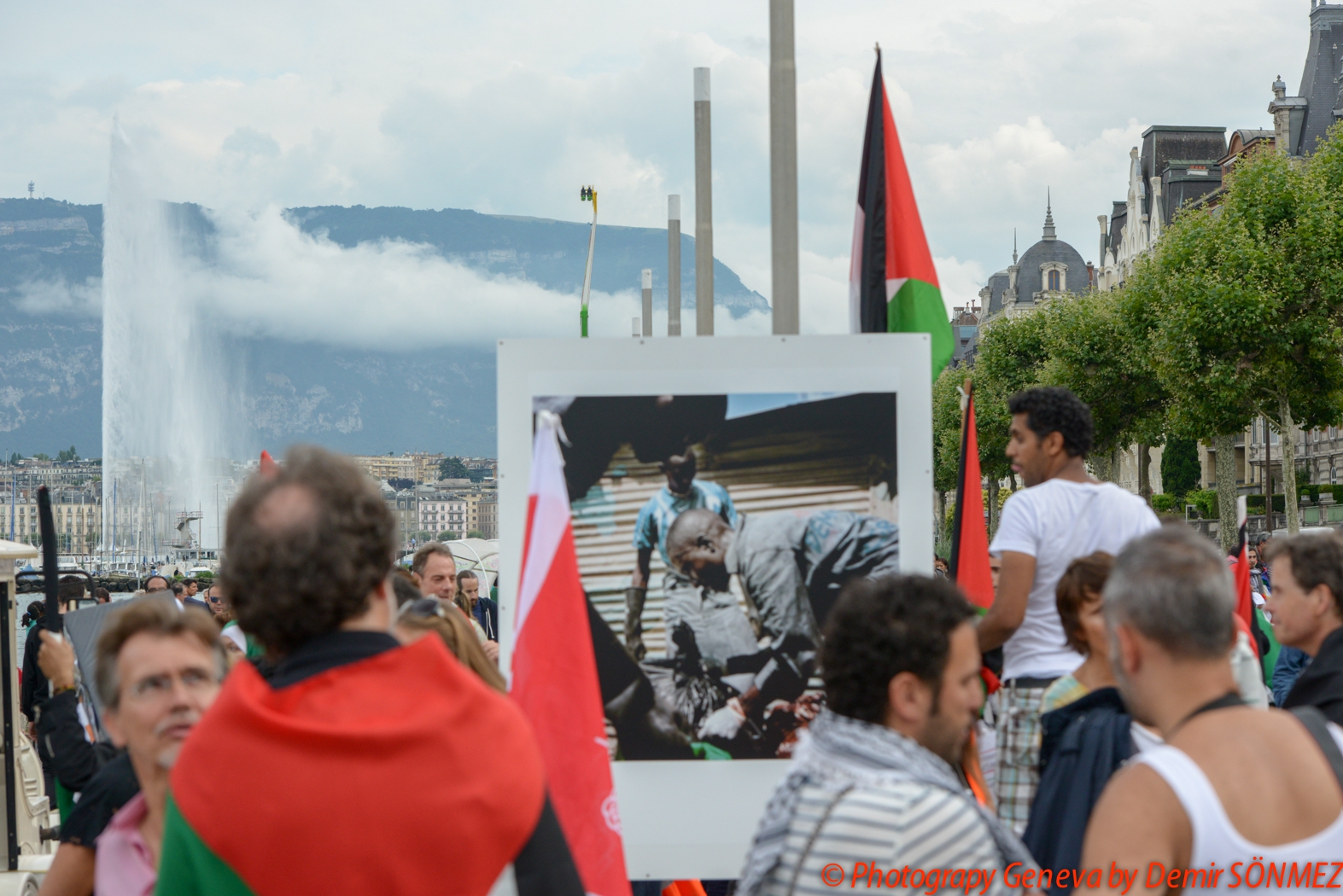 Grande manifestation pacifique à Genève en soutien au peuple Palestinien-6697.jpg