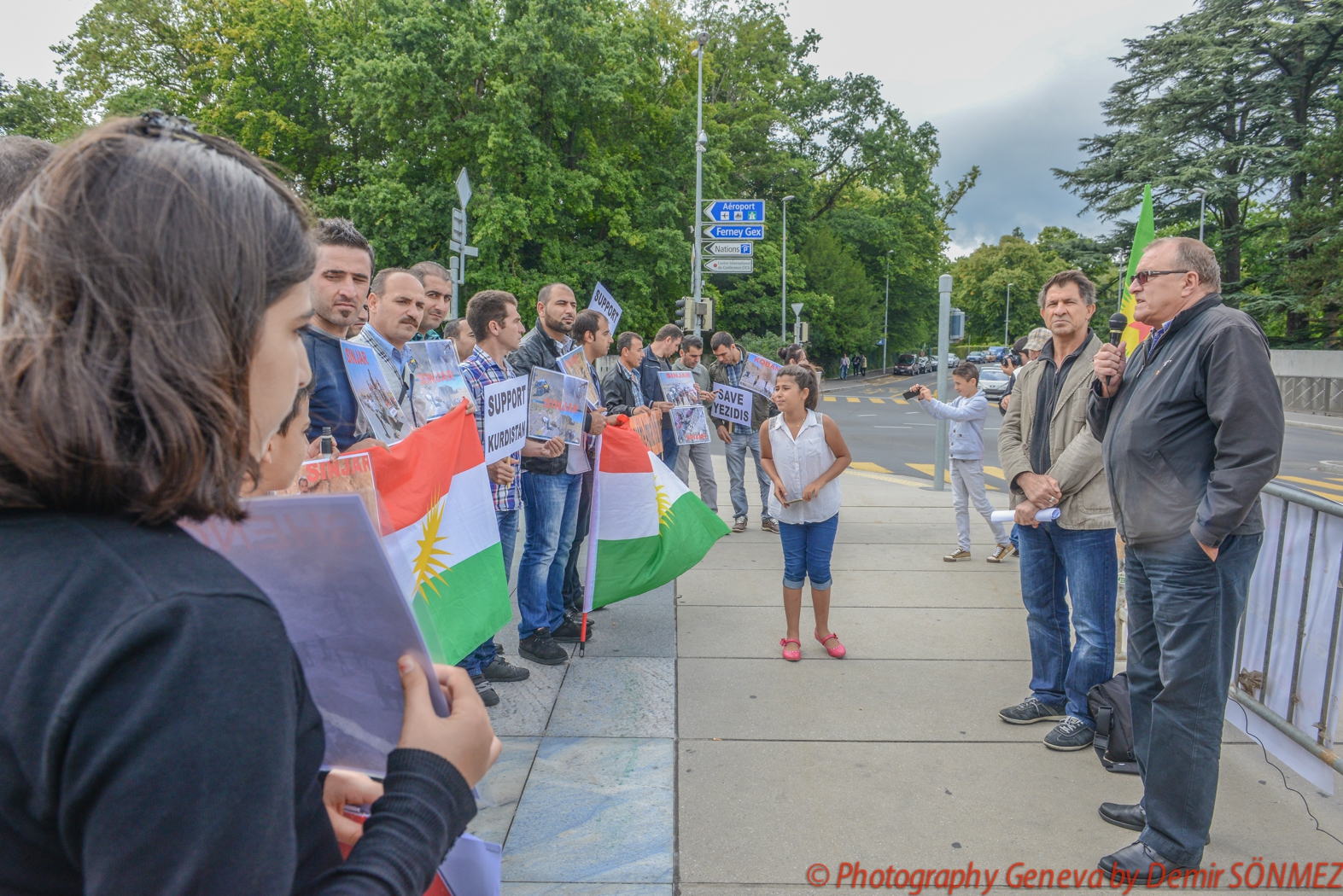 Rassemblement de solidarité avec les Yézidis et les Kurdes en Irak-9897.jpg