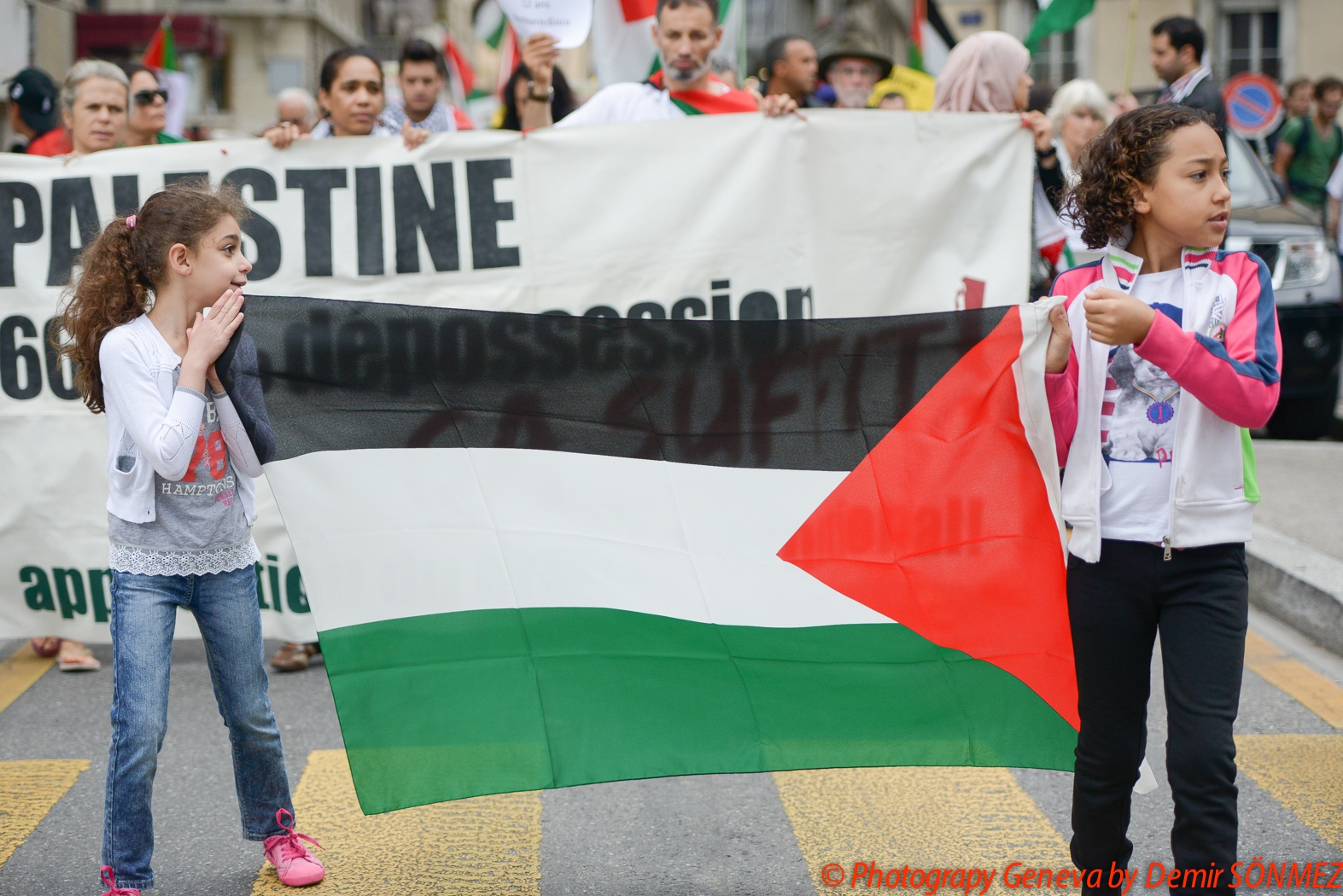 Grande manifestation pacifique à Genève en soutien au peuple Palestinien-6630.jpg